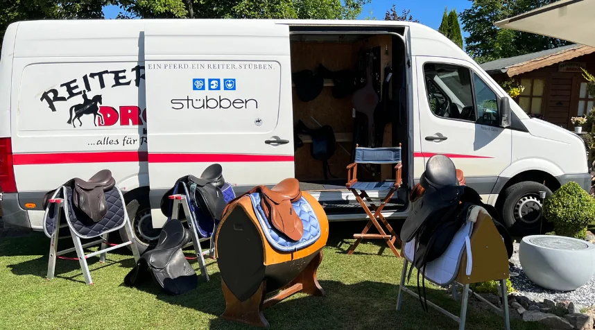 Sattel Welt Transporter